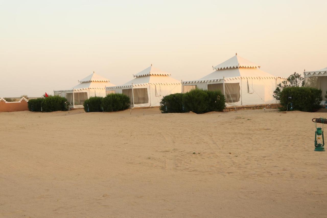 Sunny Desert Camp Kūri Exteriör bild